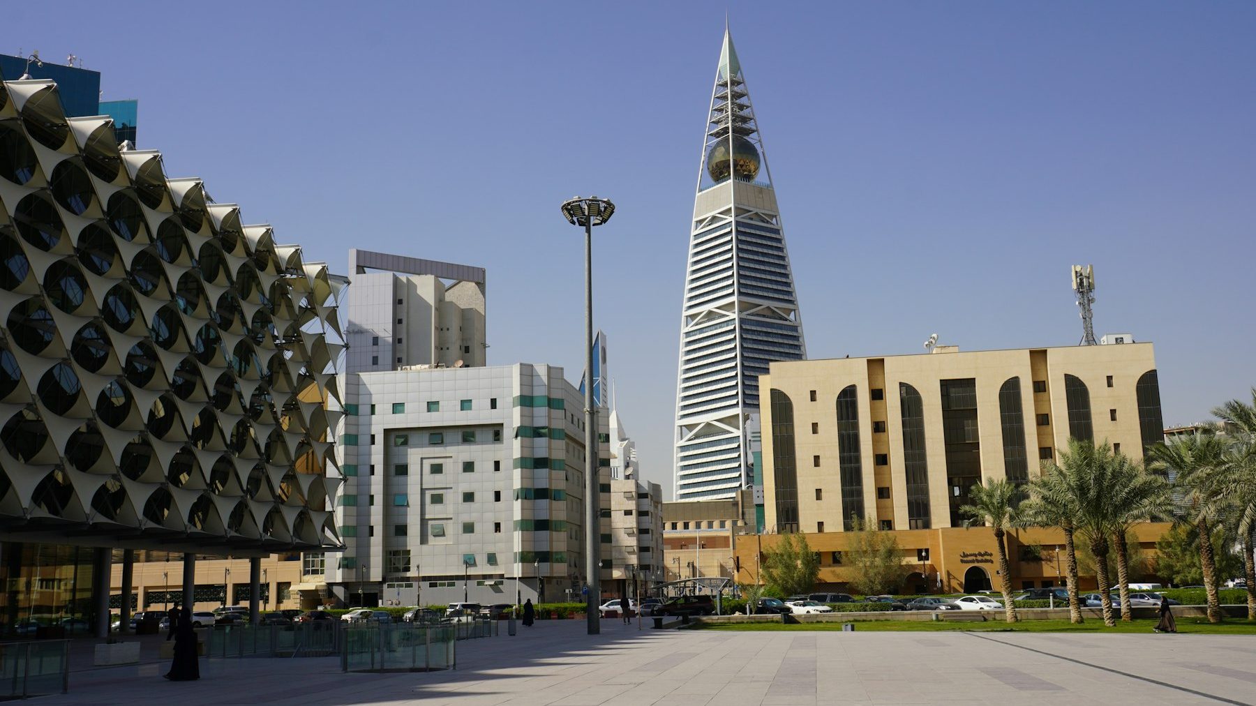 Civic and commercial architecture in Riyadh